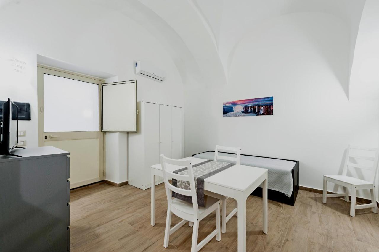 Trinita' 57 Apartments By Wonderful Italy Catania Eksteriør billede