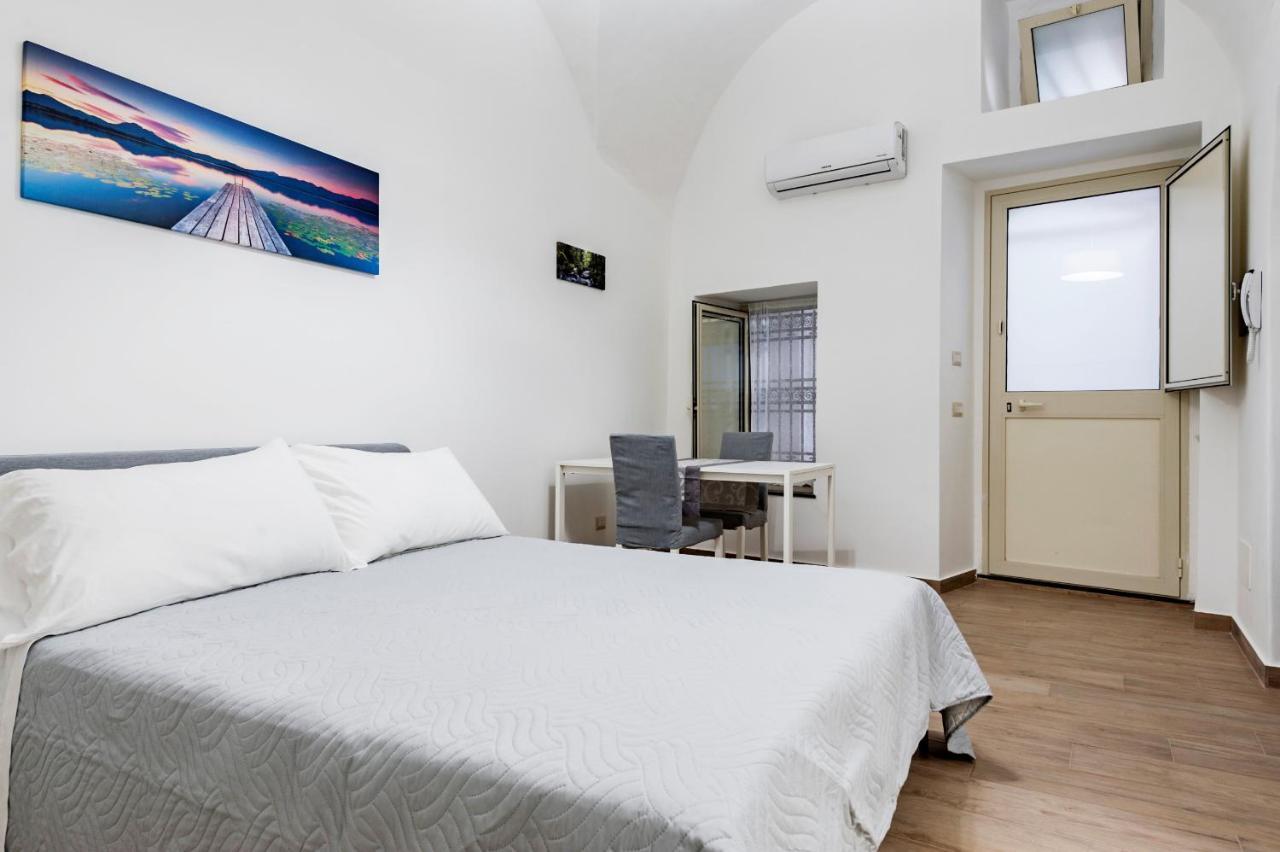 Trinita' 57 Apartments By Wonderful Italy Catania Eksteriør billede